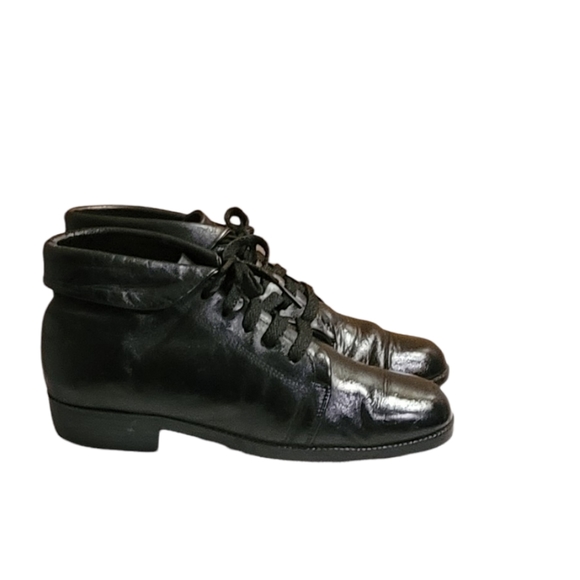 Women Vintage Leather Black Ankle Boots By Cabin Creek Size 5.5M/Wom Granny Boot - Picture 7 of 10